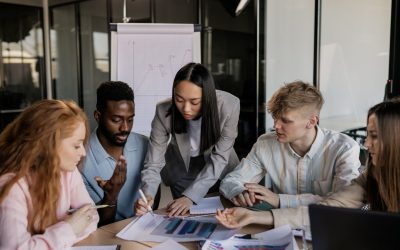 Les Secrets Inavoués des Marketeurs : Quand le Mensonge Devient un Outil de Vente