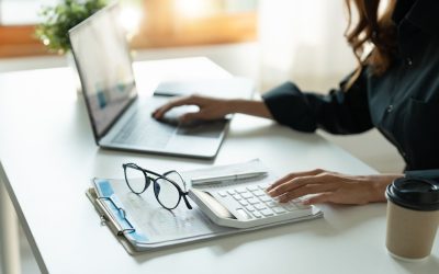 Quand les Chatbots Contrôlent le Monde : Faut-il Craindre un Futur Sans Humains dans le Marketing ?